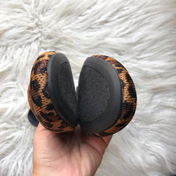 NWT. Mia kids kandi leopard flats. Size 2 - Picture 2 of 5